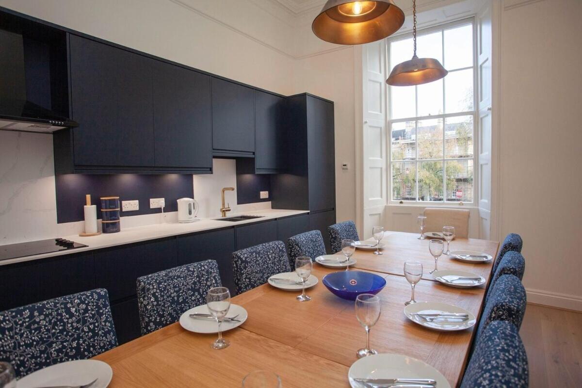 ※ Stunning, Townhouse, Centre Apartment *